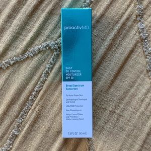 Daily oil control moisturizer spf 30